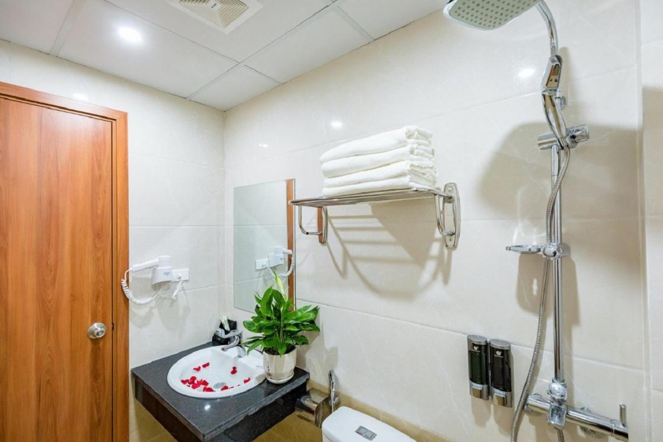 Chan Chau Gia Cat Long Boutique Cat Ba Hotel מראה חיצוני תמונה